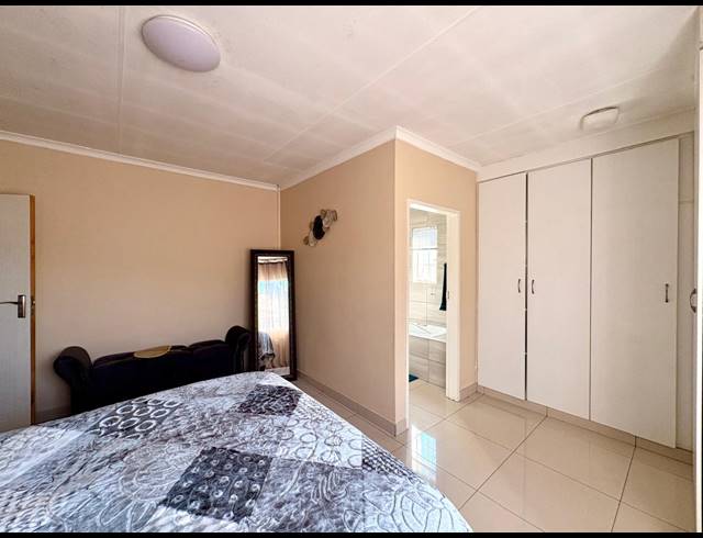 3 BEDROOM HOUSE FOR SALE IN DALPARK EXT 1